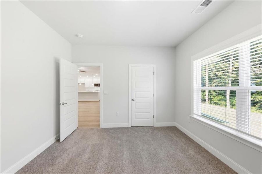 Spacious, unfurnished interior of a new home in Tuscany Hills, Douglasville (Image 28). Spacious, unfurnished interior of a new home in Tuscany Hills, Douglasville (Image 28).