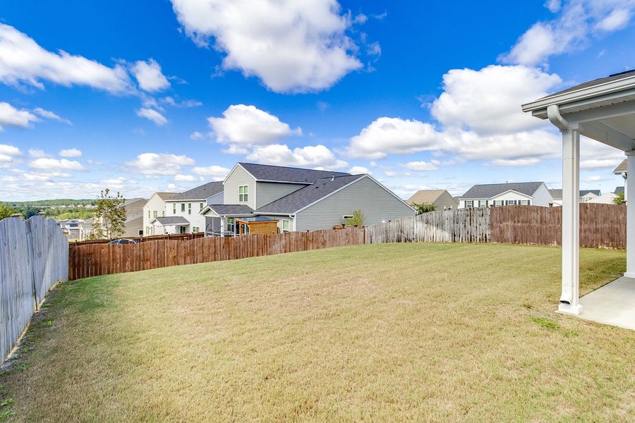 Exterior details and patio area of a home in Bluefield, Lexington (Image 14).