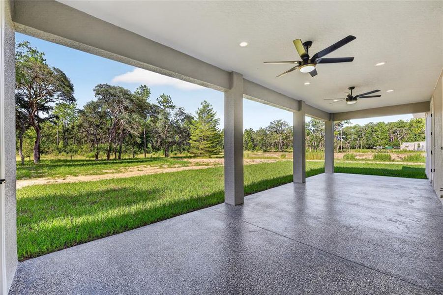 Exterior details and patio area of a home in , Ocala (Image 30). Exterior details and patio area of a home in , Ocala (Image 30).