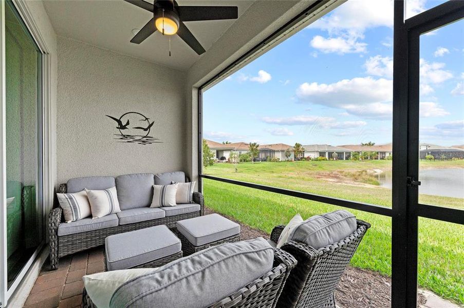 Exterior details and patio area of a home in , Venice (Image 22).