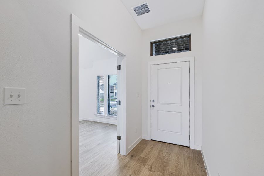 Spacious, unfurnished interior of a new home in Prairie Winds, Hutto (Image 14). Spacious, unfurnished interior of a new home in Prairie Winds, Hutto (Image 14).