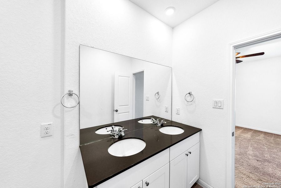 Furnished interior view inside a new home in , Bulverde (Image 14).