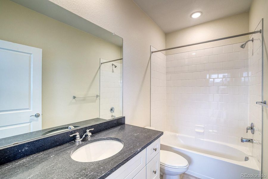 Furnished interior view inside a new home in The Aurora Highlands Summit Collection, Aurora (Image 9). Furnished interior view inside a new home in The Aurora Highlands Summit Collection, Aurora (Image 9).