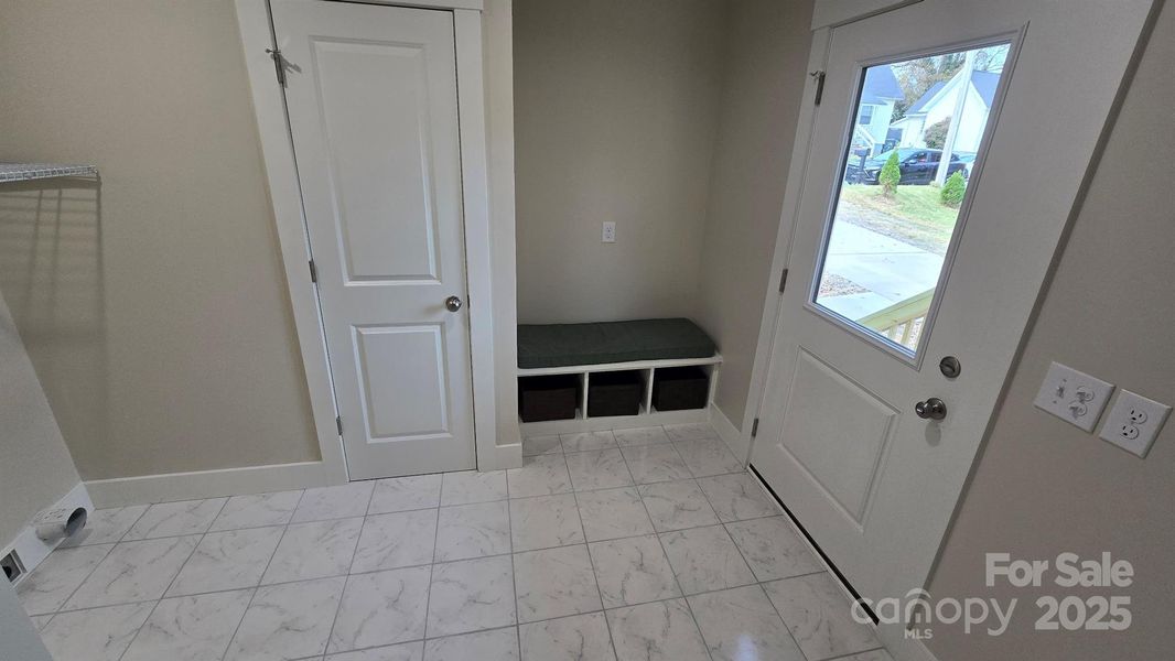 Laundry/Mudroom Laundry/Mudroom