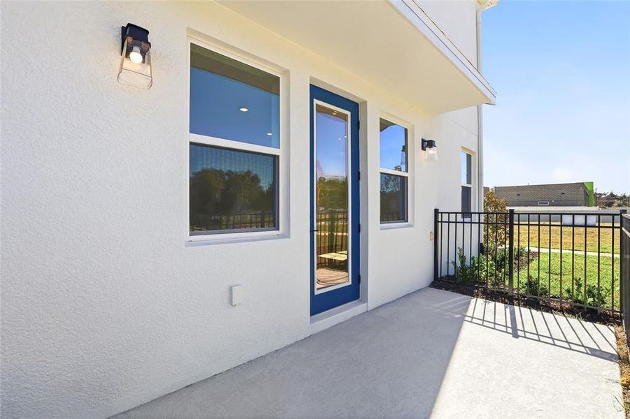 Exterior details and patio area of a home in Vivir, Valrico (Image 30).