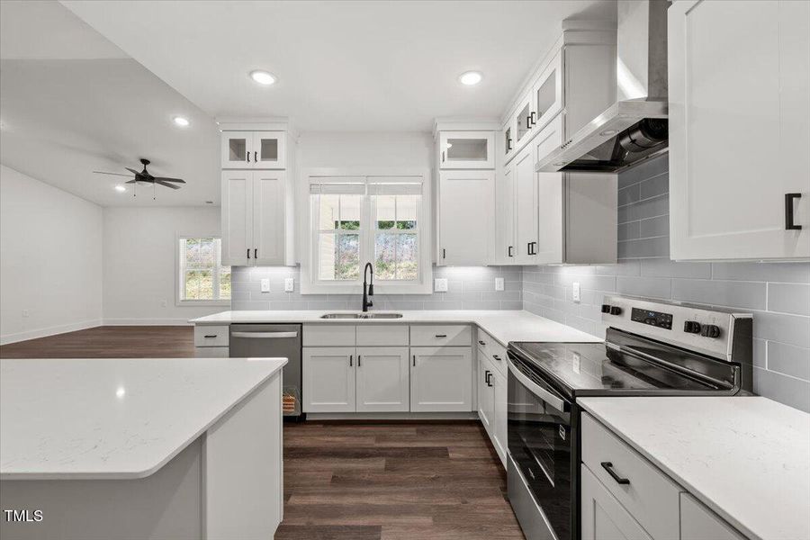 13-DSC07679 13-DSC07679