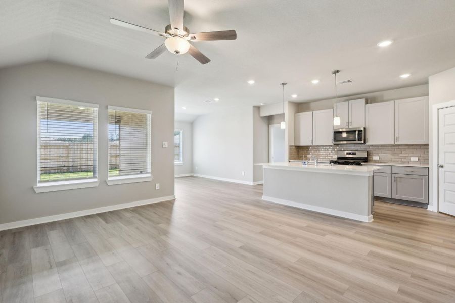 Photo is not of the actual home but is an inspirational photo of builder’s model home and may depict options, furnishings, and/or decorator features that are not included.