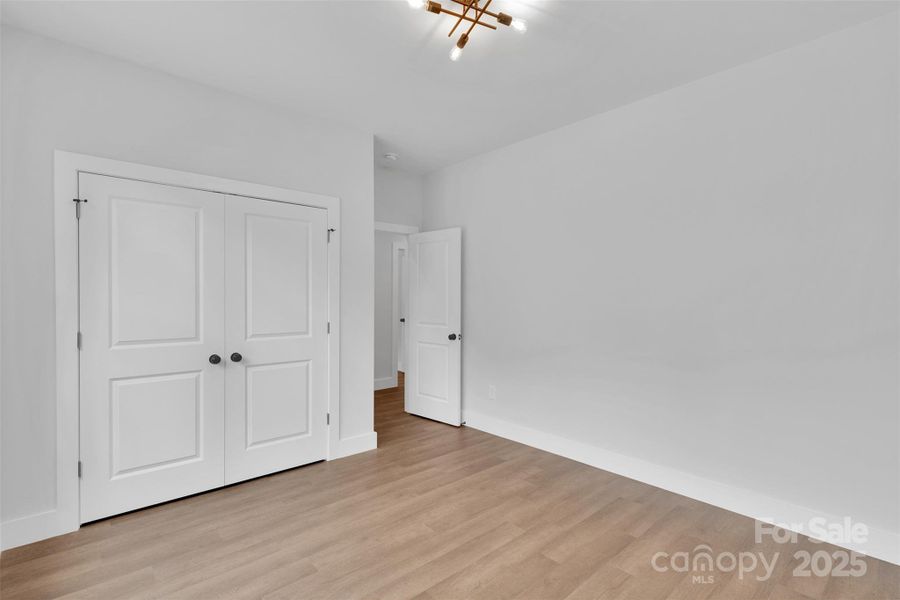 Spacious, unfurnished interior of a new home in , Bessemer City (Image 10).