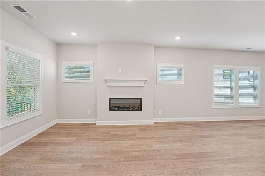 Spacious, unfurnished interior of a new home in Hemingway - Reserve Series, Cumming (Image 37). Spacious, unfurnished interior of a new home in Hemingway - Reserve Series, Cumming (Image 37).