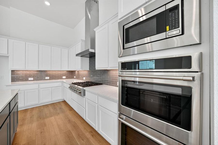 Furnished interior view inside a new home in Walsh Ranch, Fort Worth (Image 6).