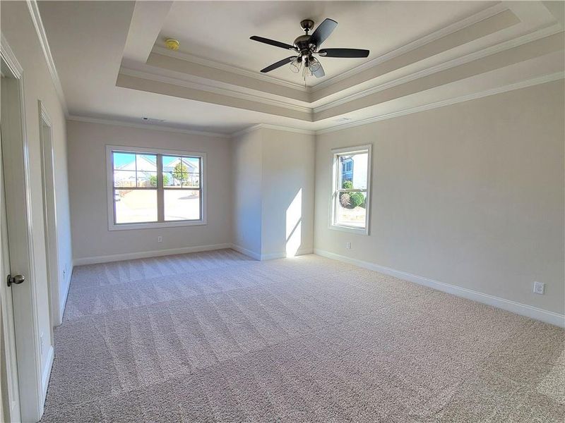 Spacious, unfurnished interior of a new home in , Jefferson (Image 29).
