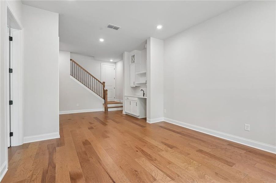 Spacious, unfurnished interior of a new home in Waterside, Peachtree Corners (Image 41). Spacious, unfurnished interior of a new home in Waterside, Peachtree Corners (Image 41).