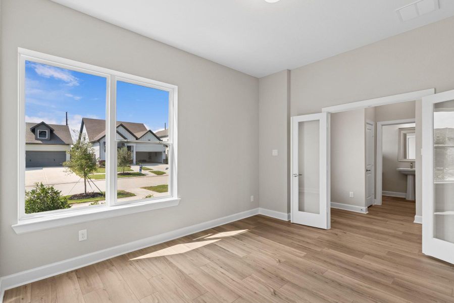 Spacious, unfurnished interior of a new home in Pomona 40' Homesites, Manvel (Image 23). Spacious, unfurnished interior of a new home in Pomona 40' Homesites, Manvel (Image 23).