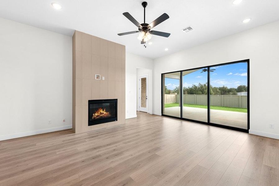 Spacious, unfurnished interior of a new home in Santa Rita Ranch, Liberty Hill (Image 23).