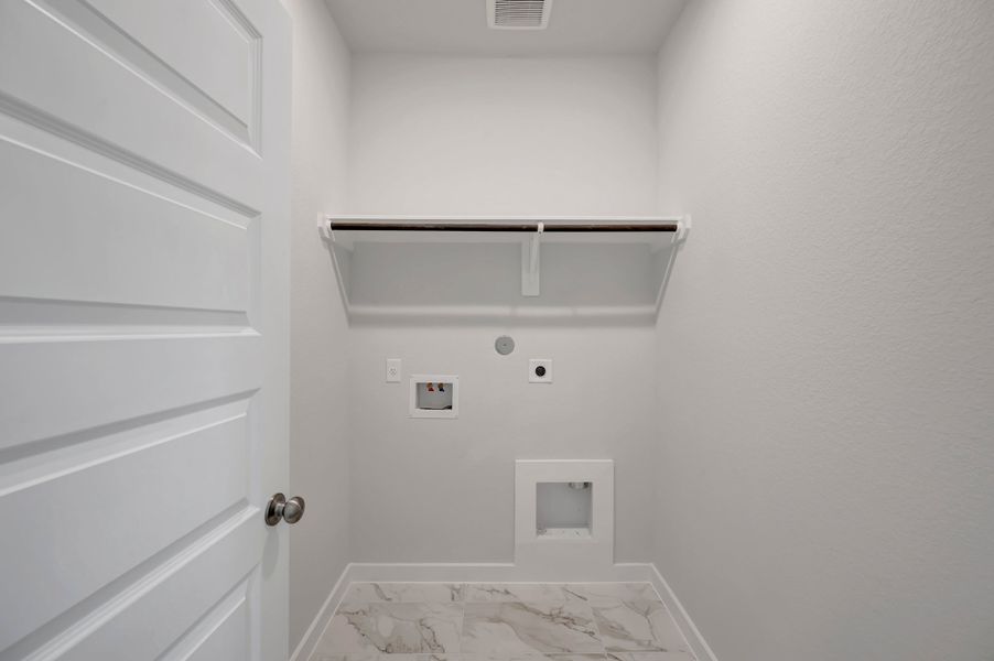 Spacious, unfurnished interior of a new home in Mason Woods, Cypress (Image 39). Spacious, unfurnished interior of a new home in Mason Woods, Cypress (Image 39).