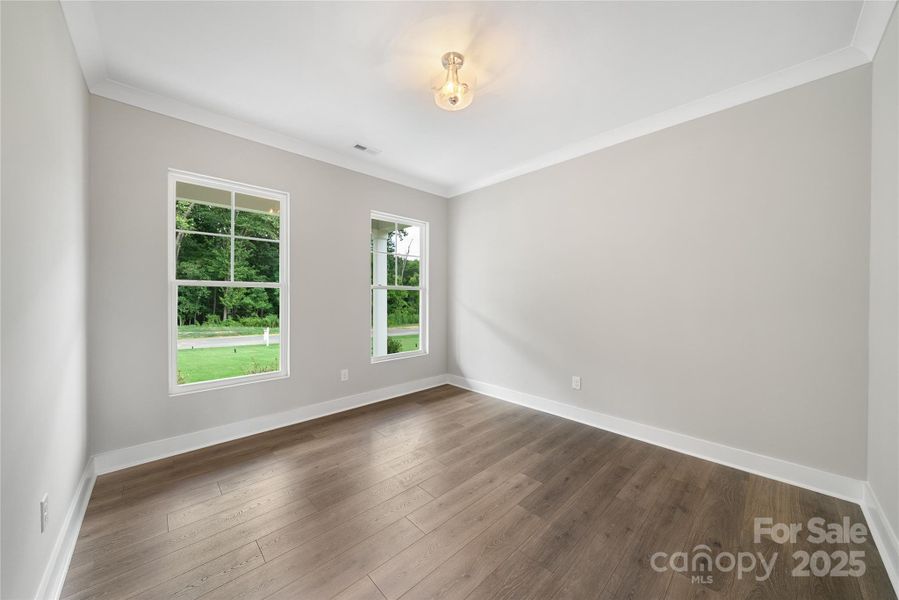 Spacious, unfurnished interior of a new home in , Stanfield (Image 27).