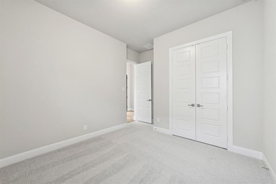 Spacious, unfurnished interior of a new home in Mantua Point Classics, Van Alstyne (Image 29). Spacious, unfurnished interior of a new home in Mantua Point Classics, Van Alstyne (Image 29).