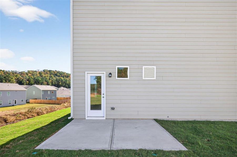 Exterior details and patio area of a home in Longbrooke, Rome (Image 24).