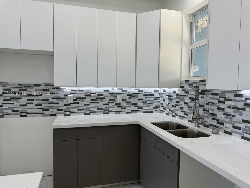 Furnished interior view inside a new home in , Lehigh Acres (Image 5).