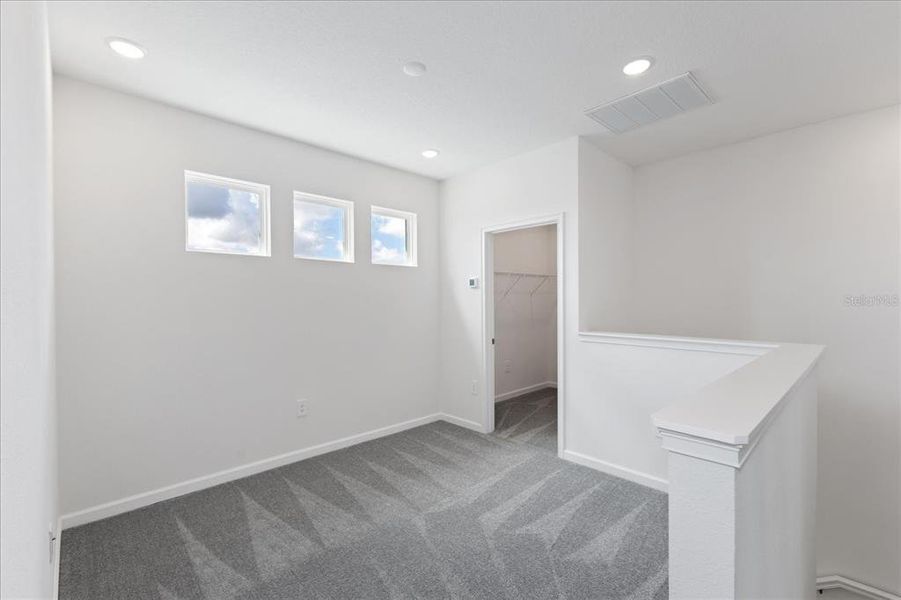 Spacious, unfurnished interior of a new home in , Venice (Image 7). Spacious, unfurnished interior of a new home in , Venice (Image 7).