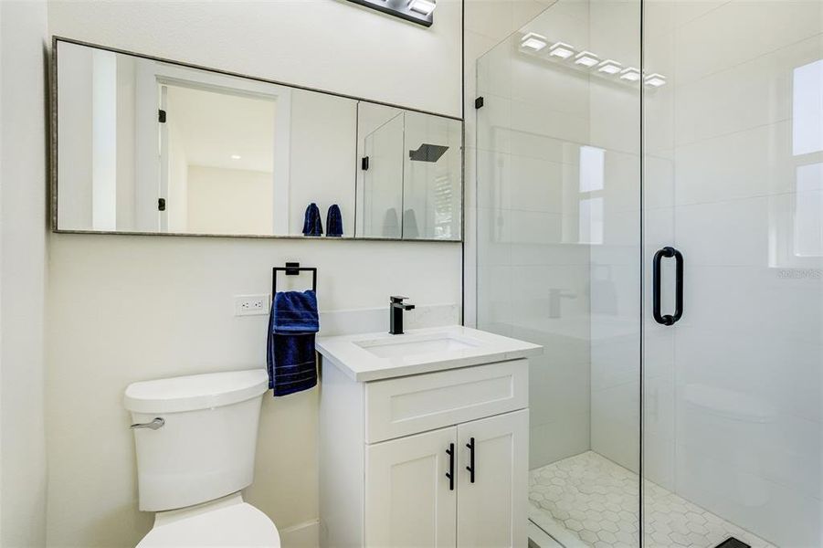 Furnished interior view inside a new home in , Largo (Image 19).