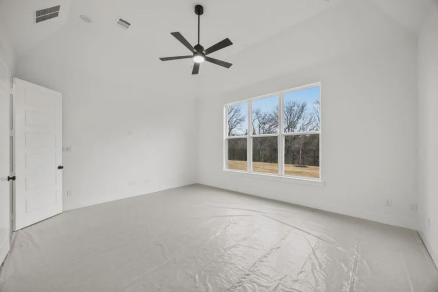 Spacious, unfurnished interior of a new home in Harper Estates, Celina (Image 29).