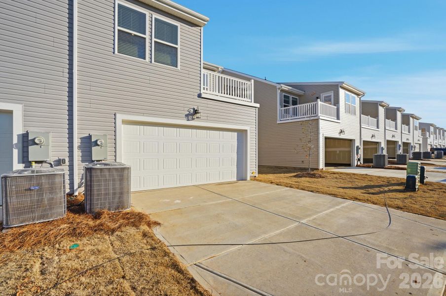 For representation purposes of floorplan only, actual homesite is under construction and design and structural options may vary