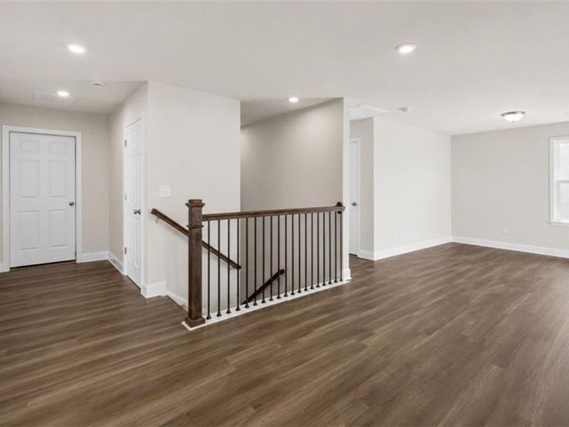 Spacious, unfurnished interior of a new home in Wehunt Meadows, Hoschton (Image 31).