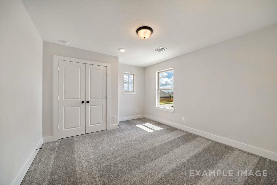 Spacious, unfurnished interior of a new home in Lago Mar, Texas City (Image 32).
