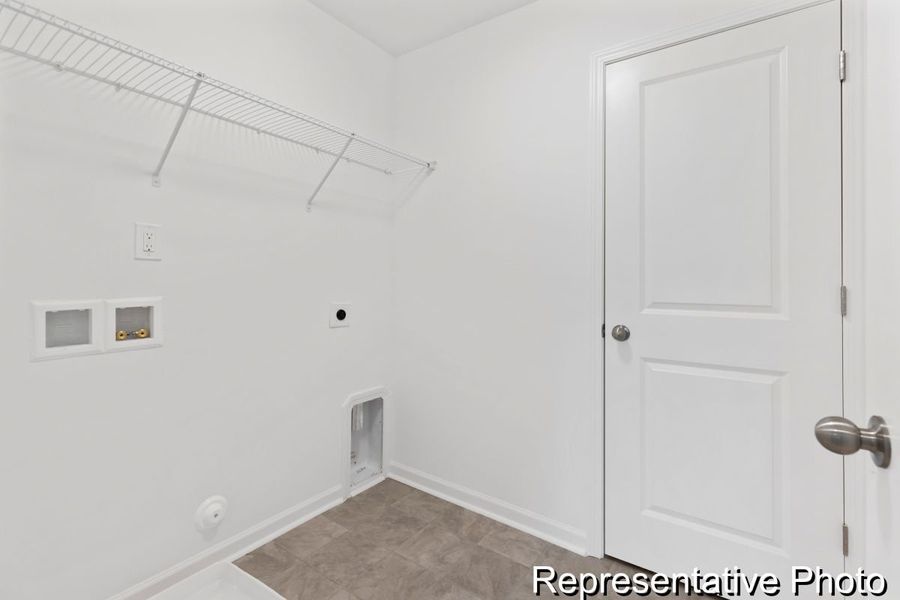 Spacious, unfurnished interior of a new home in Westbrook Falls Townhomes, Colfax (Image 19).