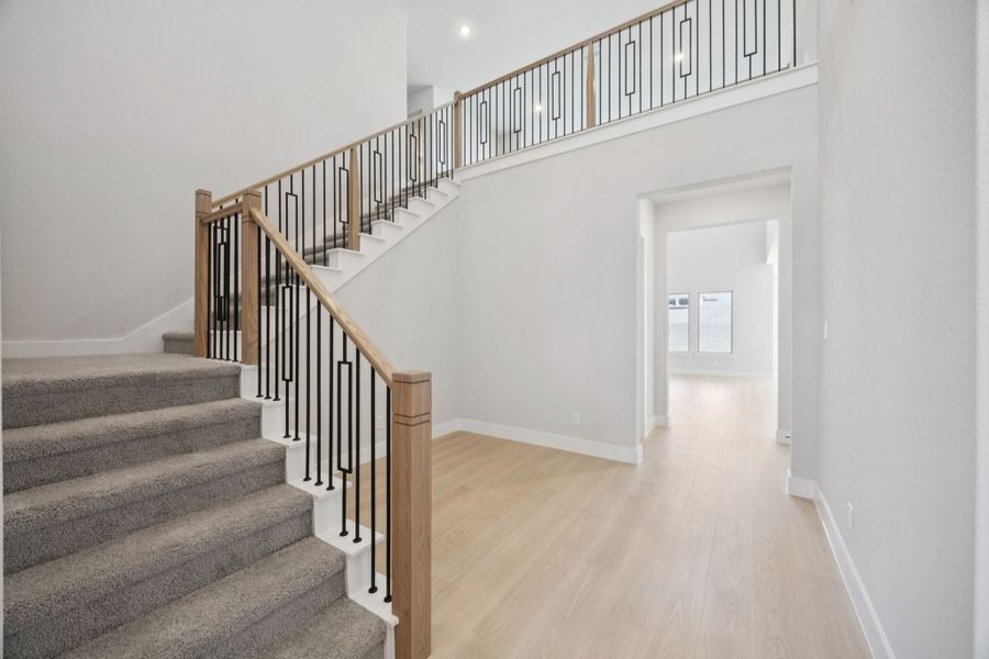 Spacious, unfurnished interior of a new home in Painted Tree Lakeside, McKinney (Image 15). Spacious, unfurnished interior of a new home in Painted Tree Lakeside, McKinney (Image 15).