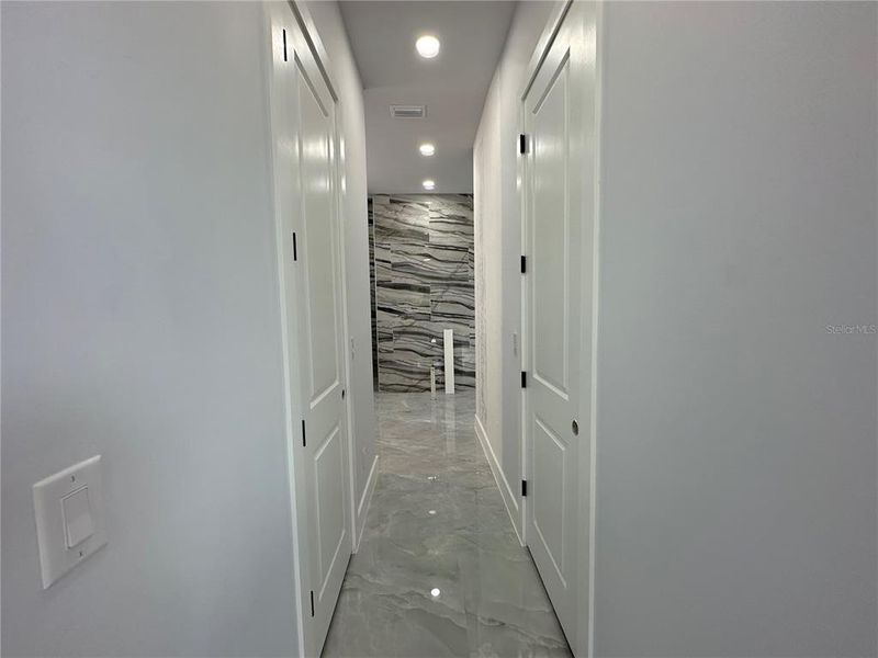 Spacious, unfurnished interior of a new home in , Cape Coral (Image 12).
