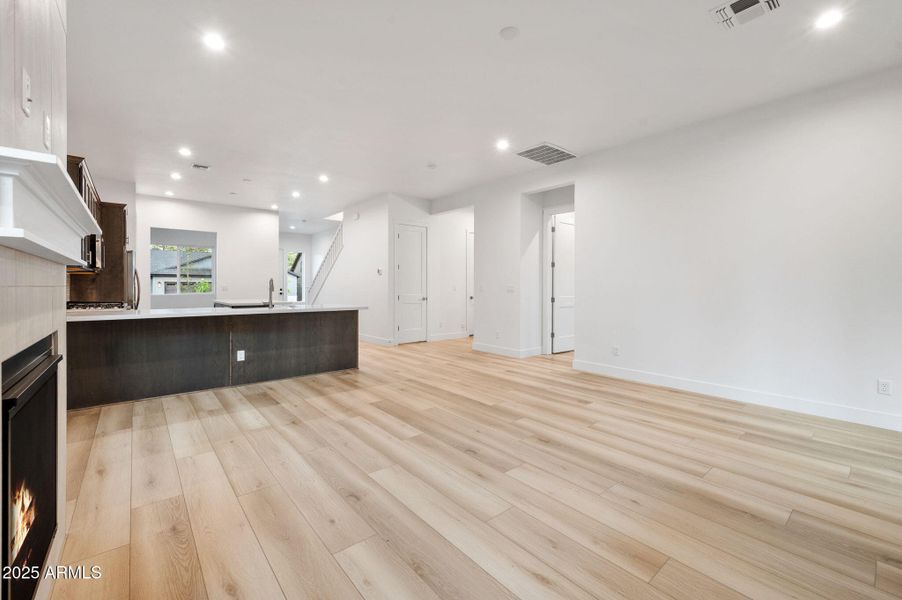 10-Living Room to Kitchen (2)