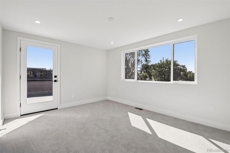 Spacious, unfurnished interior of a new home in , Denver (Image 22).