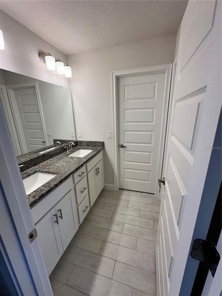 Furnished interior view inside a new home in Abbey Glen, Dade City (Image 18).