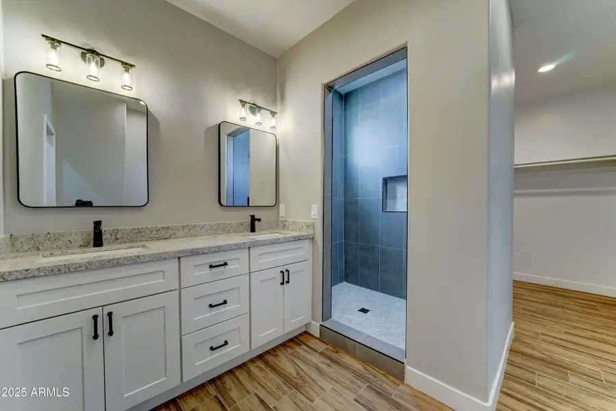 22009 W Montgomery-33