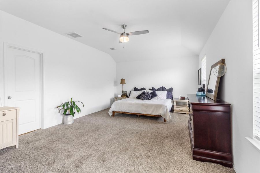 Image 12 of a home in River Ranch Meadows. Image 12 of a home in River Ranch Meadows.