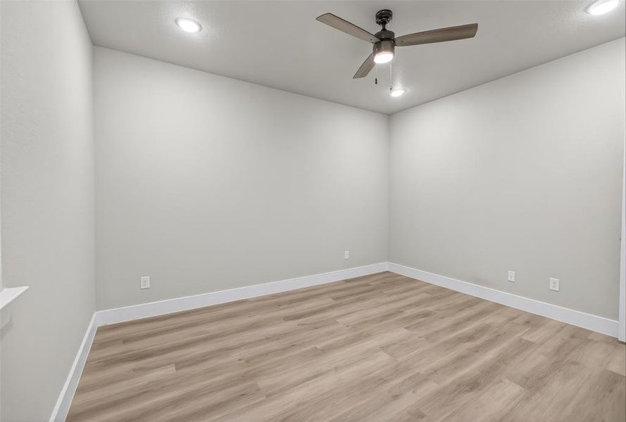 Spacious, unfurnished interior of a new home in , Fort Worth (Image 37).