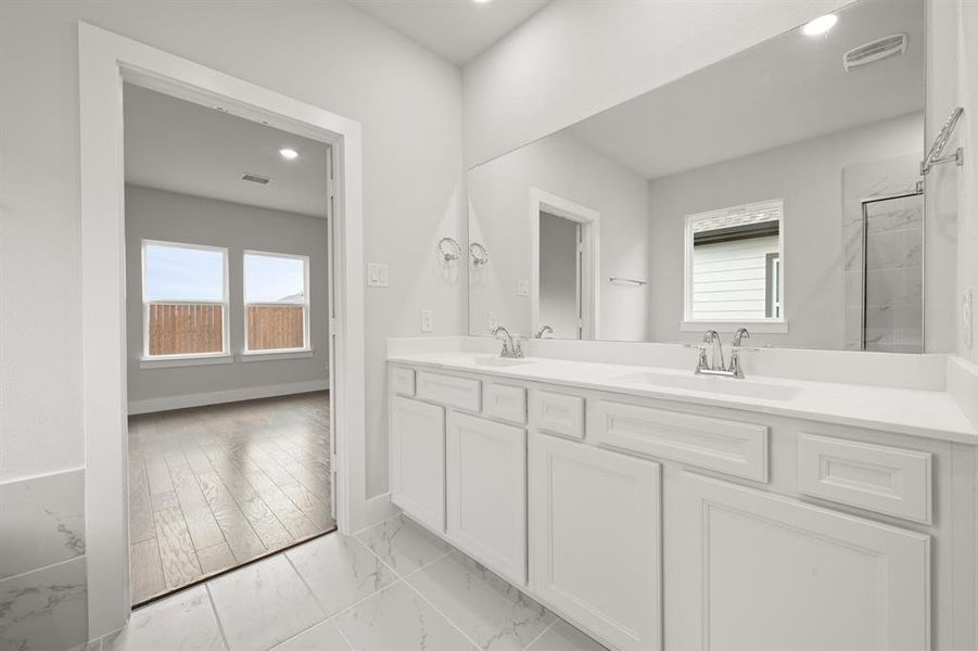 7325 Autumn Hill- Primary Suite-5