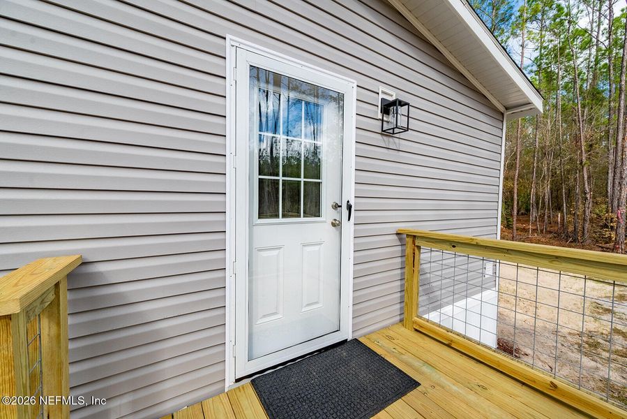 Exterior details and patio area of a home in , Lake Butler (Image 22).