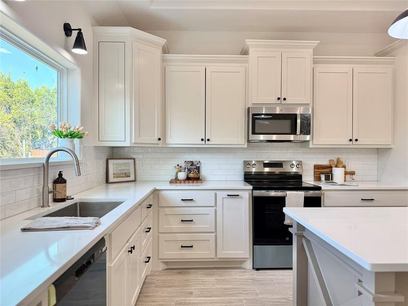 Furnished interior view inside a new home in , Granbury (Image 9). Furnished interior view inside a new home in , Granbury (Image 9).
