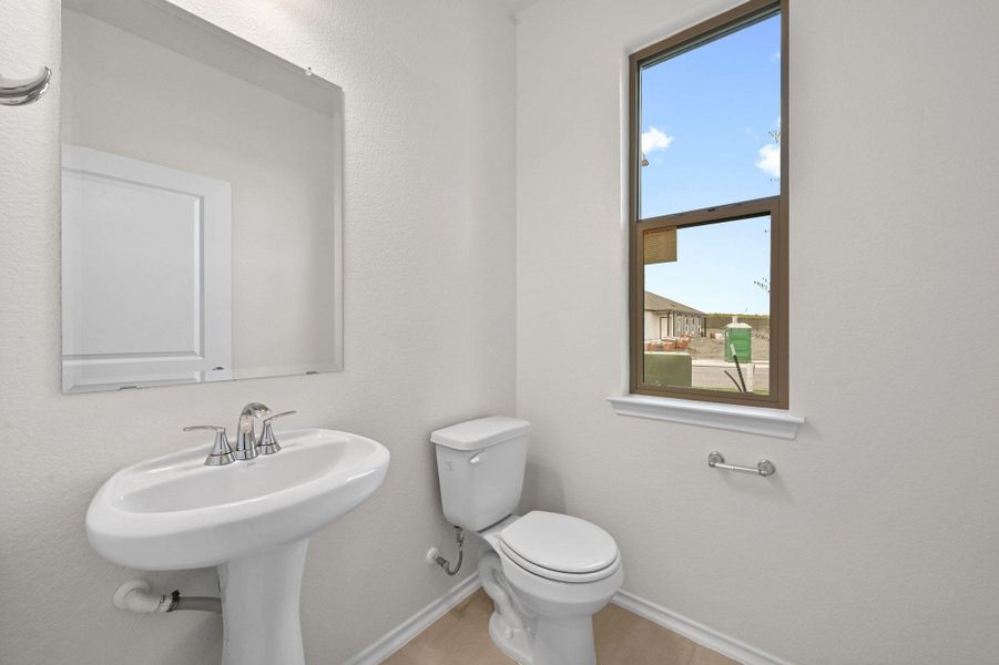 Furnished interior view inside a new home in Stoney Chase, Del Valle (Image 13).