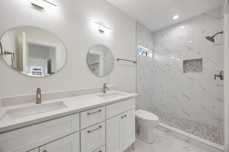 Furnished interior view inside a new home in , Dallas (Image 13).