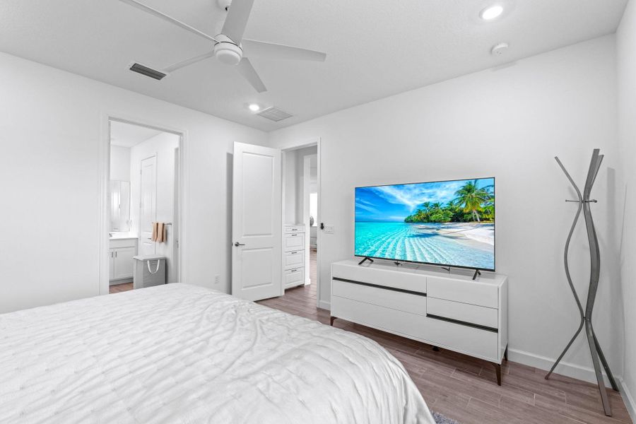 25-web-or-mls-A7404089 25-web-or-mls-A7404089