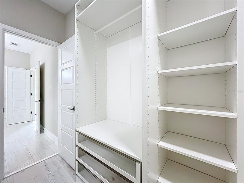 Image 81 of a home in .