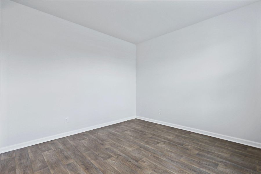 Spacious, unfurnished interior of a new home in Lakeview at Kitfield, Moncks Corner (Image 21).