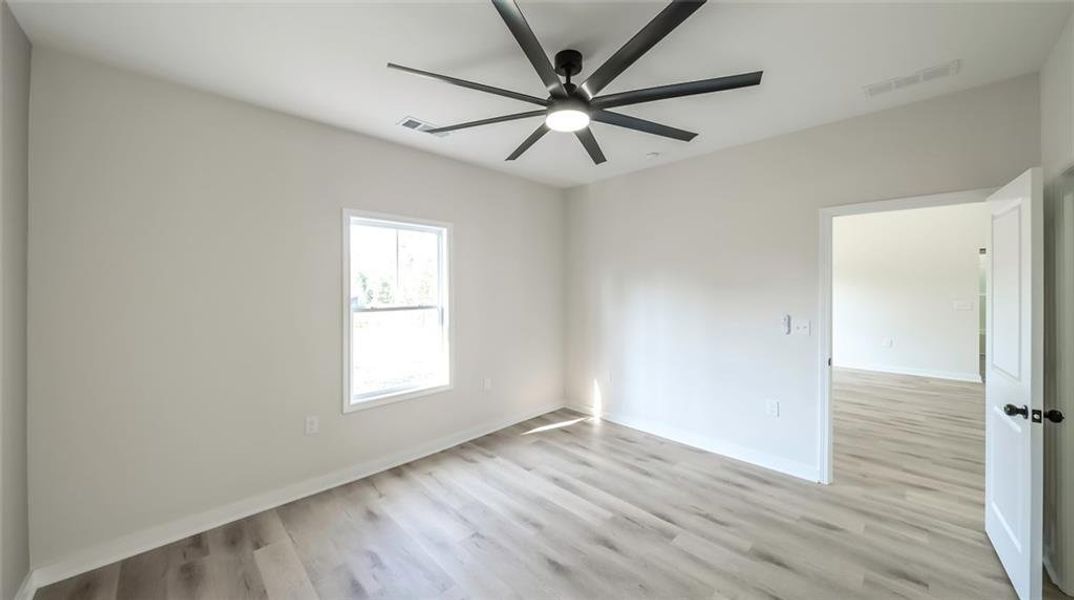 Spacious, unfurnished interior of a new home in , Tallapoosa (Image 23).