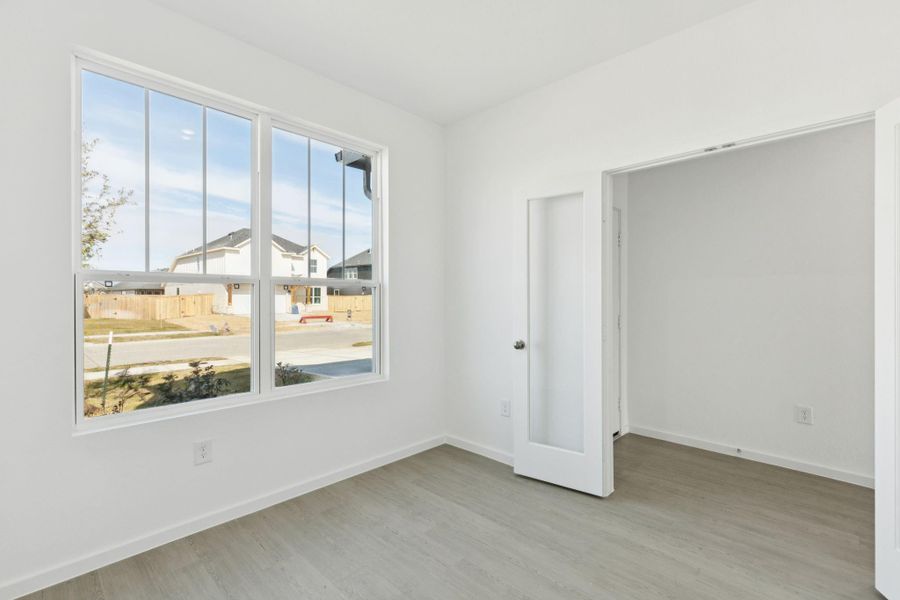 Spacious, unfurnished interior of a new home in Windcress, Baytown (Image 19).