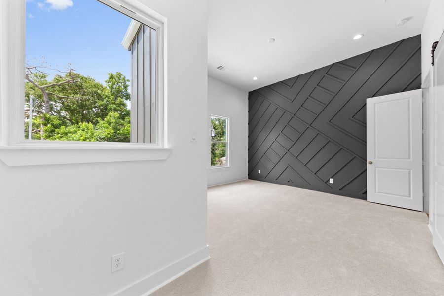 Spacious, unfurnished interior of a new home in , Houston (Image 21).