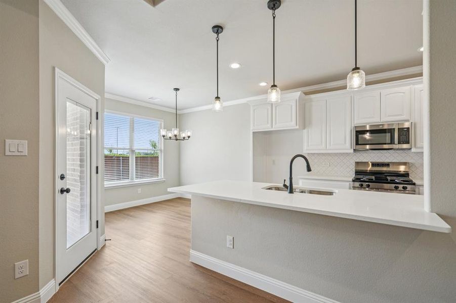 Furnished interior view inside a new home in , Alvarado (Image 14).